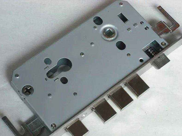 吴兴24小时上门开锁公司